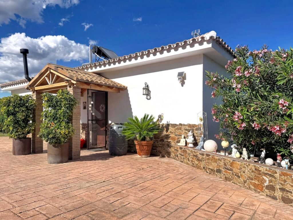 3 Bed Finca – Cortijo for Sale in Estepona – Avocado Estate & Guest Apartment