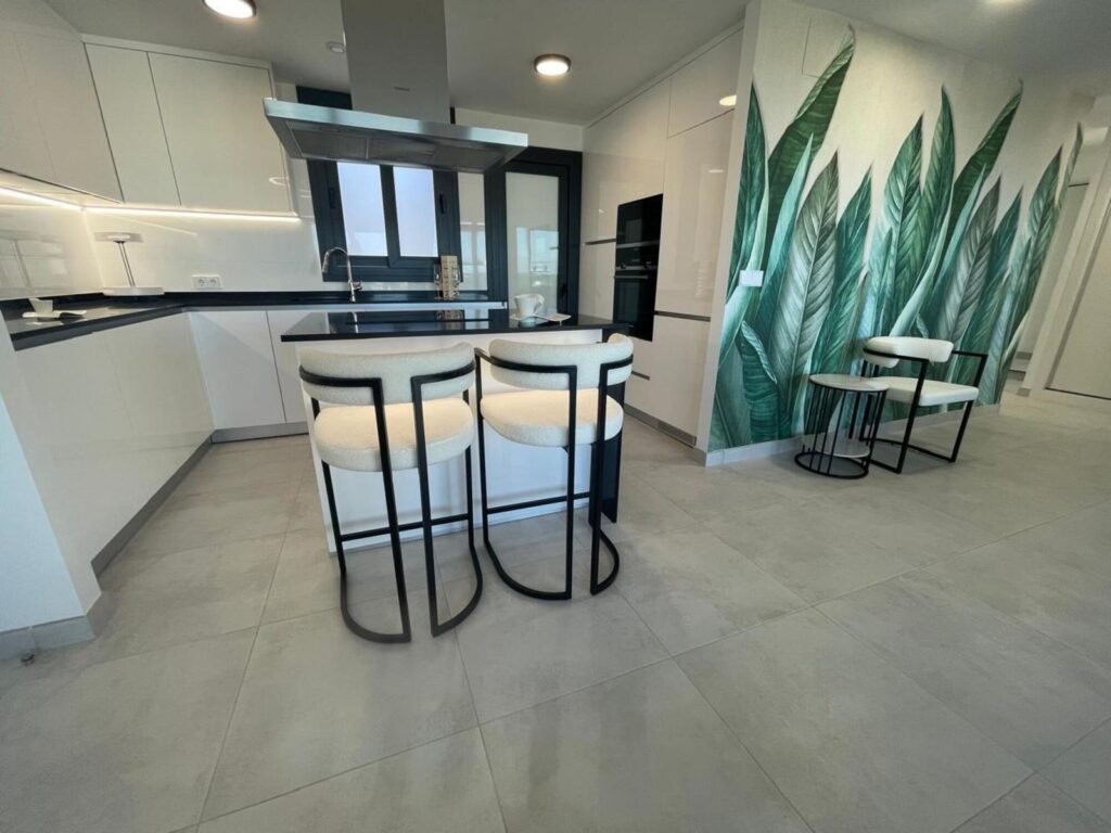 3 Bed Middle Floor Apartment for Sale in Atalaya – Golf Community with Mountain Views