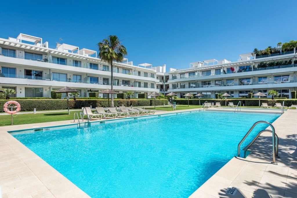 3 Bed Ground Floor Apartment for Sale in Bel Air – Private Garden Near Beach