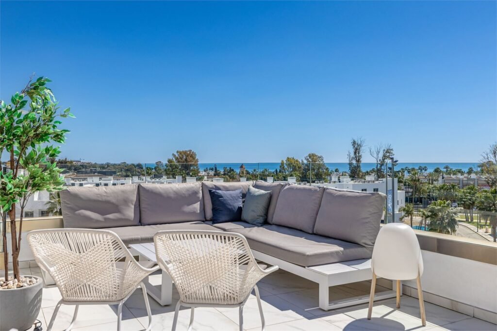 2 Bed Penthouse Duplex for Sale in Bel Air – Rooftop Terrace & Sea Views