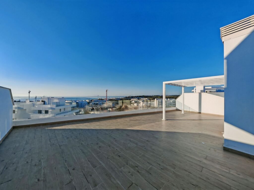 4 Bed Penthouse Duplex for Sale in Estepona – Sea Views & 2 Parking Spaces