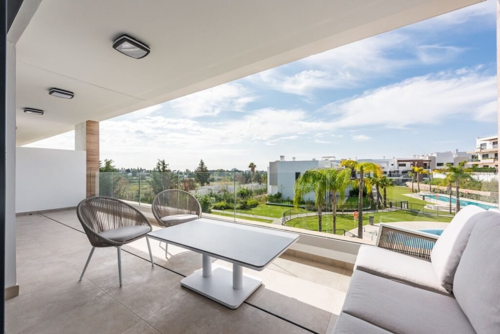 2 Bed Middle Floor Apartment for Sale in Atalaya – Terrace with Mountain Views