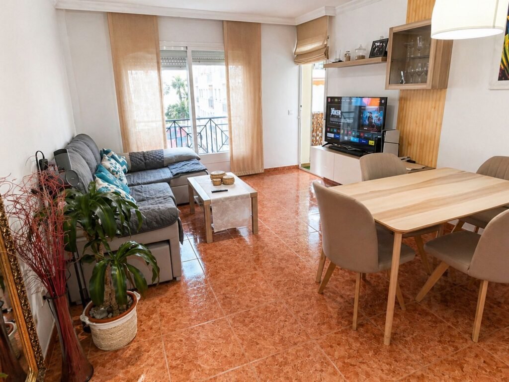 3 Bed Middle Floor Apartment for Sale in Estepona – 2-Min Walk to Beach