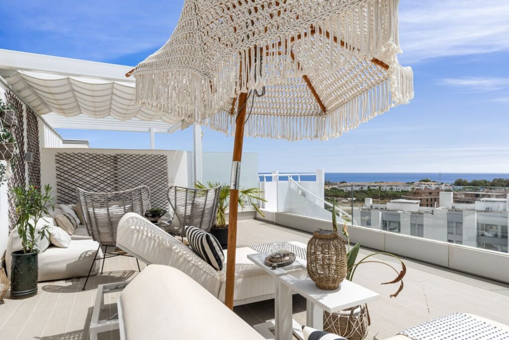 2 Bed Penthouse for Sale in Cancelada – Private Solarium & Sea Views