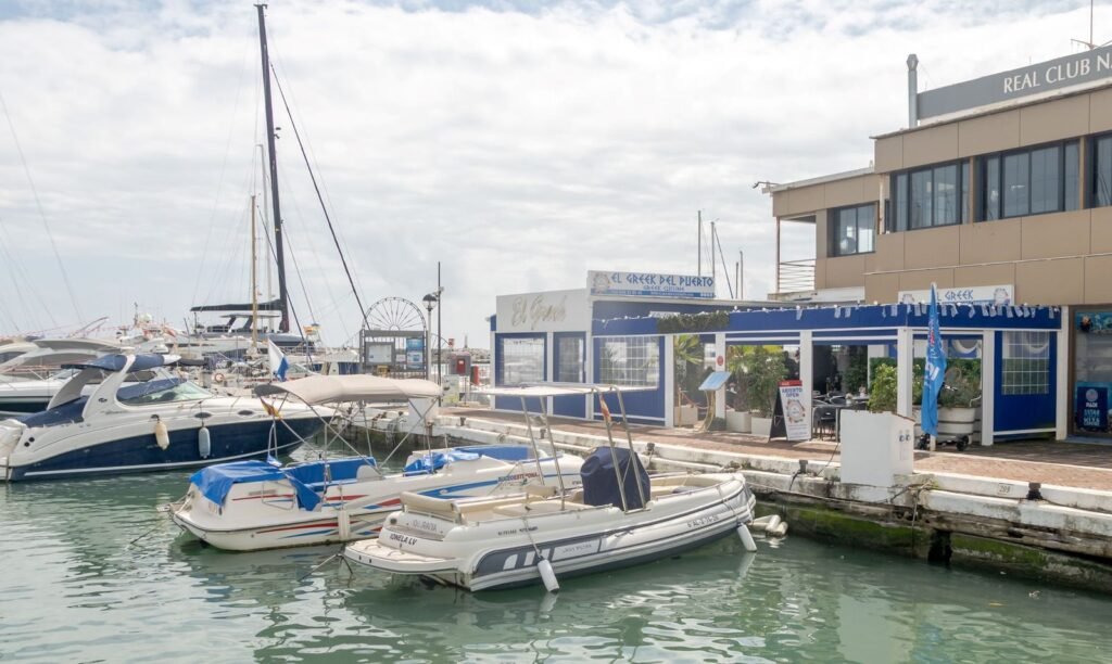 Restaurant for Sale in Estepona – Marina Location & Established Business