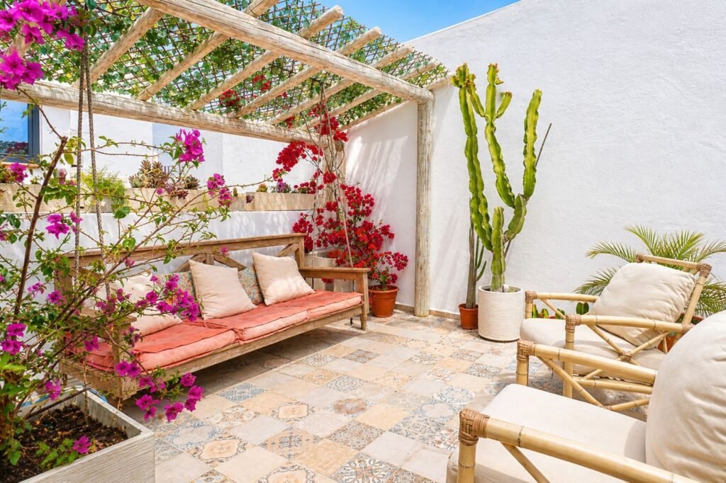 4 Bed Townhouse for Sale in Estepona – Old Town Home with Roof Terrace