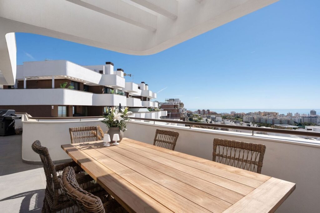 3 Bed Penthouse for Sale in Estepona – Smart Home with Private Jacuzzi