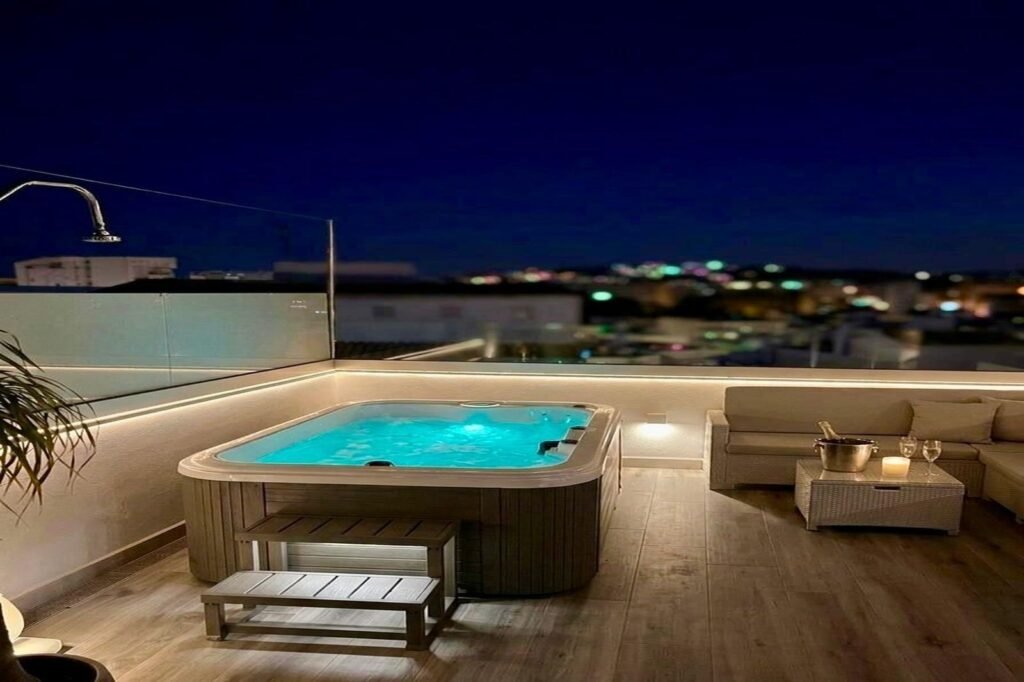 4 Bed Townhouse for Sale in Estepona – Old Town Home with Rooftop Jacuzzi