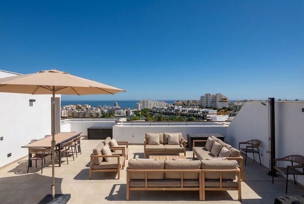 3 Bed Penthouse Duplex for Sale in Estepona – Sea Views & Rooftop Solarium