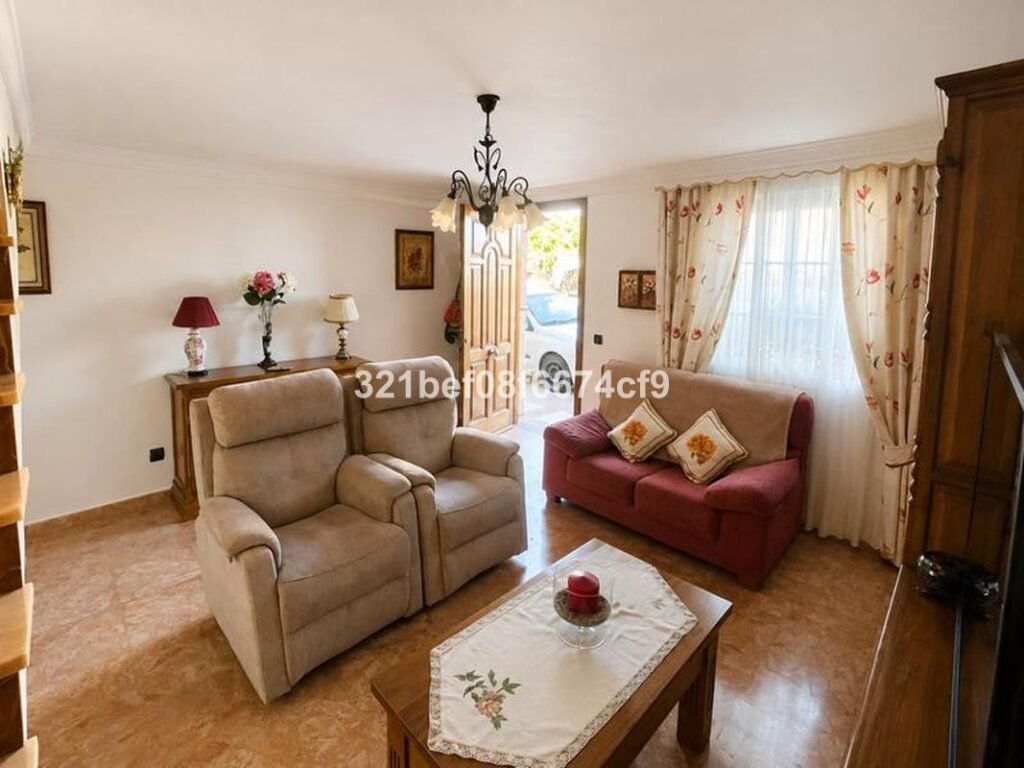 3 Bed Townhouse for Sale in Estepona – Patio Near Beach & Marina