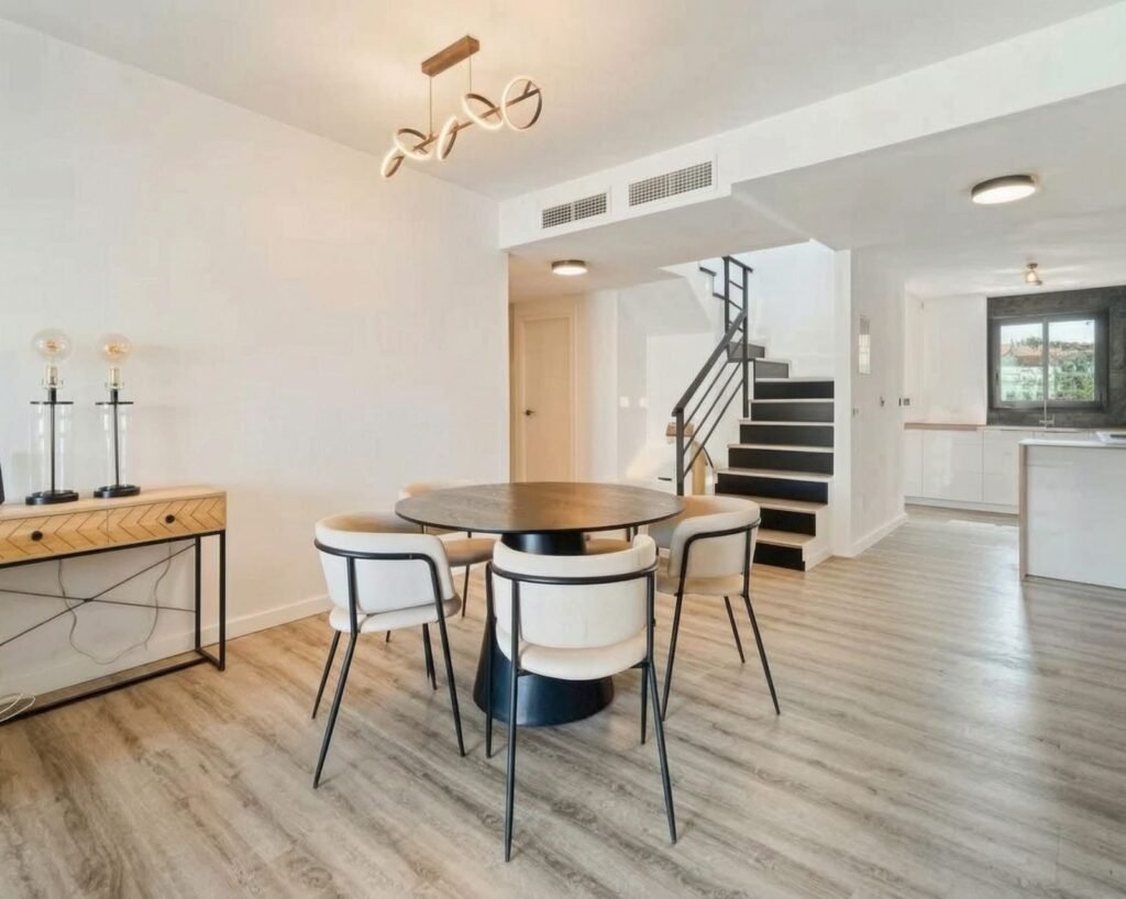 3 Bed Duplex for Sale in Selwo – Renovated Home with Multiple Terraces