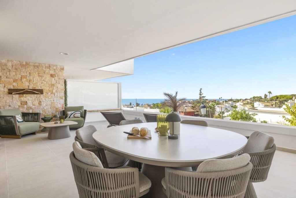2 Bed Ground Floor Apartment for Sale in Estepona – Sea Views & 43 m² Terrace
