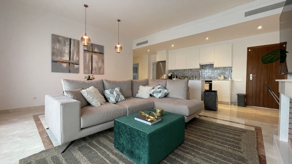 3 Bed Middle Floor Apartment for Sale in El Paraiso – Paraiso Pueblo with Sea Views