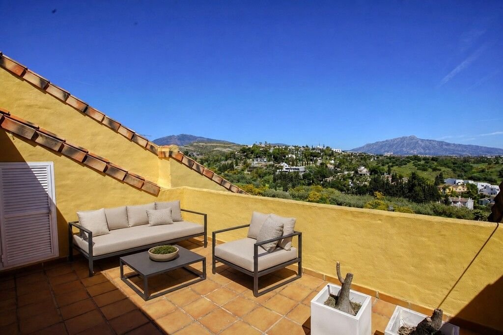 3 Bed Penthouse Duplex for Sale in Bel Air – Sea & Golf Views