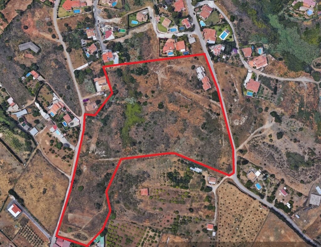 Residential Plot for Sale in Estepona – 45,100 m² Sea-View Development Site