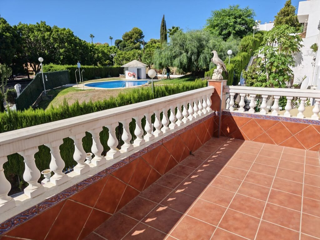 3 Bed Townhouse for Sale in Estepona – Patio, Basement & Pool