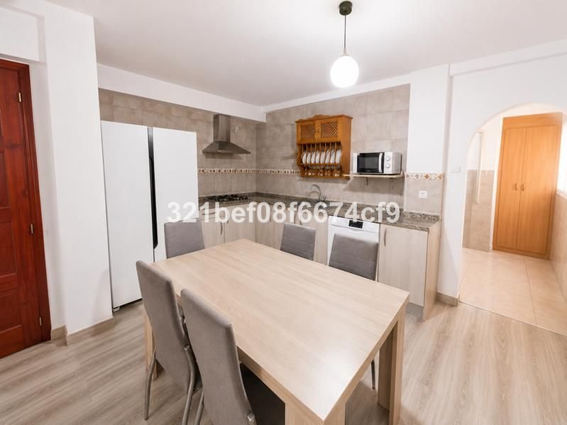 3 Bed Middle Floor Apartment for Sale in Estepona – Renovated Historic-Centre Home