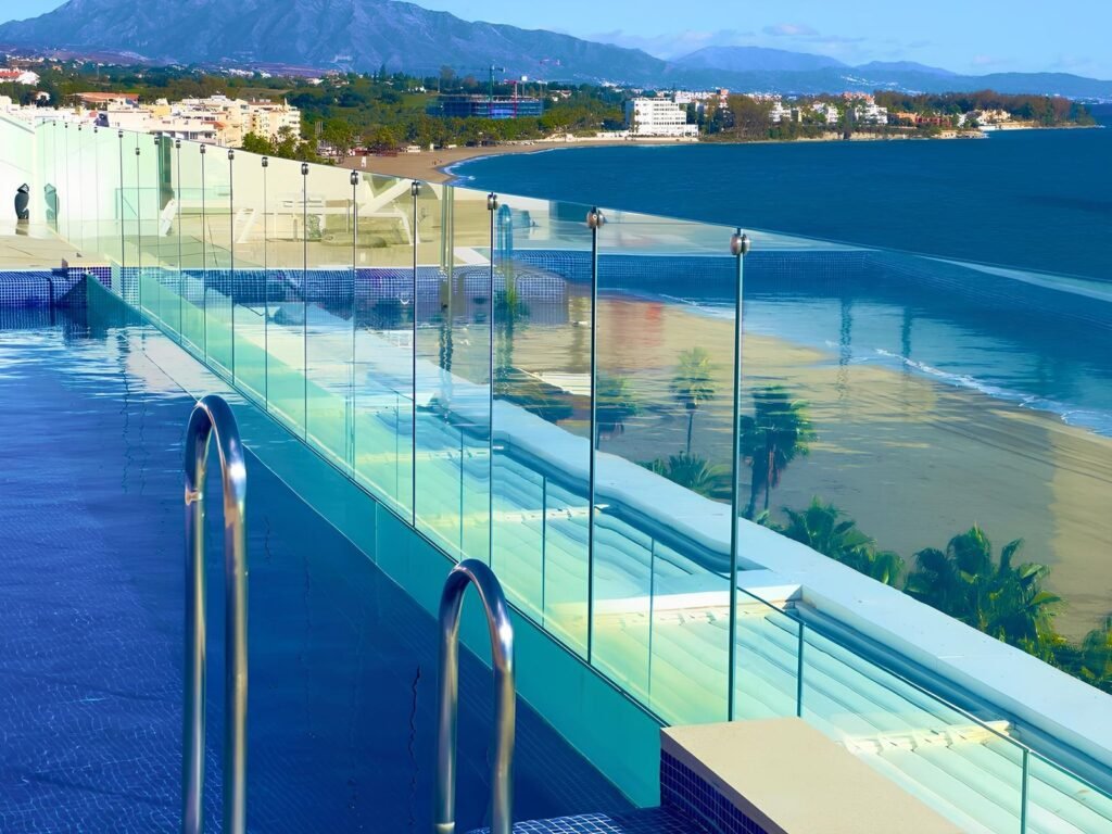 3 Bed Middle Floor Apartment for Sale in Estepona – Frontline Sea Views & Rooftop Pool