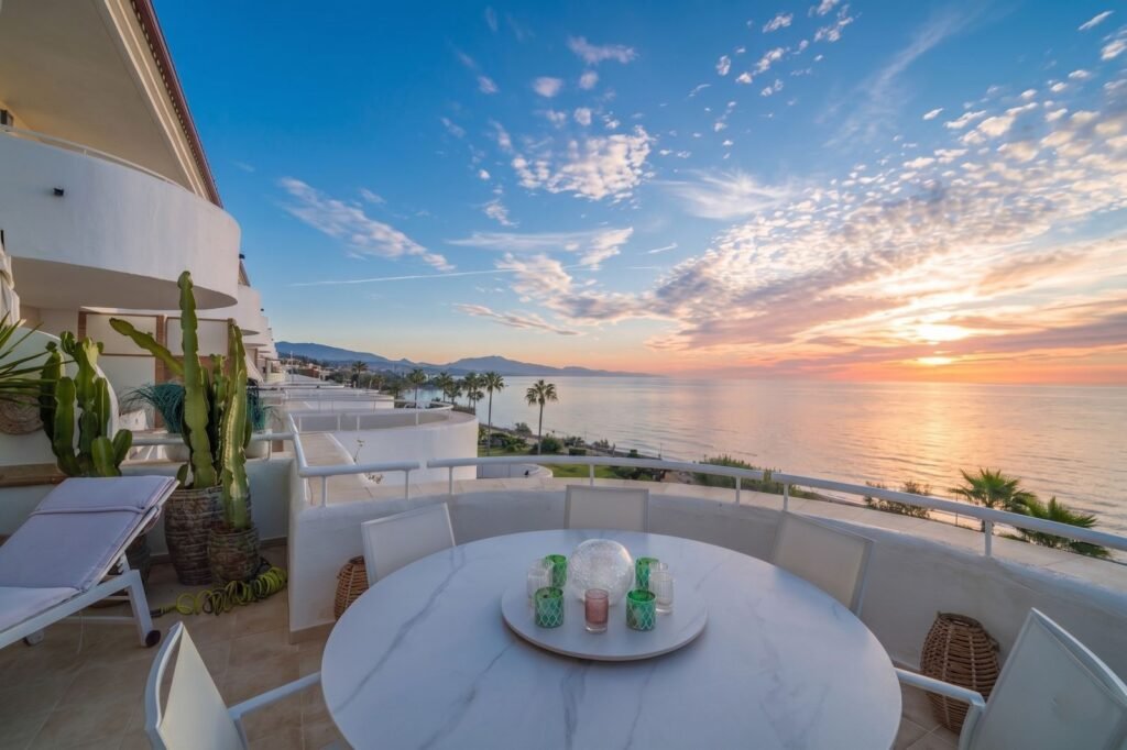 3 Bed Penthouse for Sale in Estepona – Beachfront with Tourist Licence & Sea Views