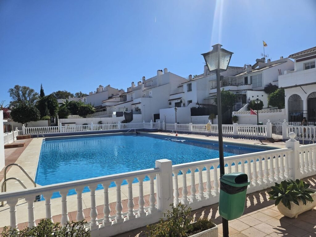 3 Bed Townhouse for Sale in Atalaya – Licensed Guest Apartment & Rooftop Solarium