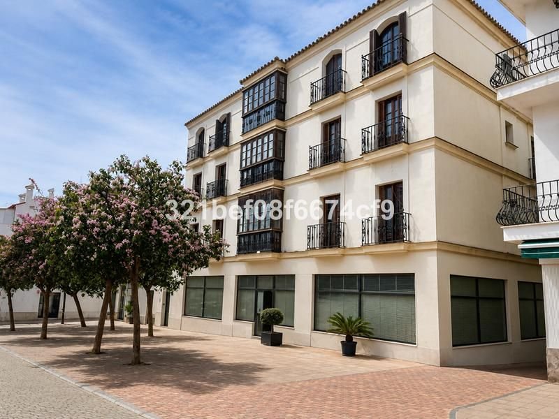 Commercial Premises for Sale in Estepona – Historic Centre Investment Opportunity