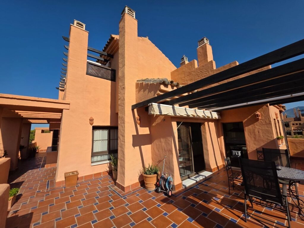 4 Bed Penthouse Duplex for Sale in Hacienda del Sol – Private Jacuzzi & Beachside Setting