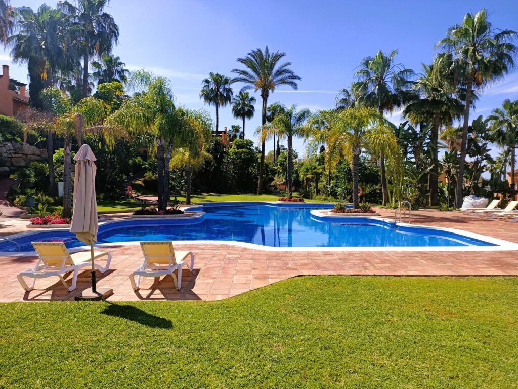 3 Bed Townhouse for Sale in El Paraiso – Sea Views & Private Garden