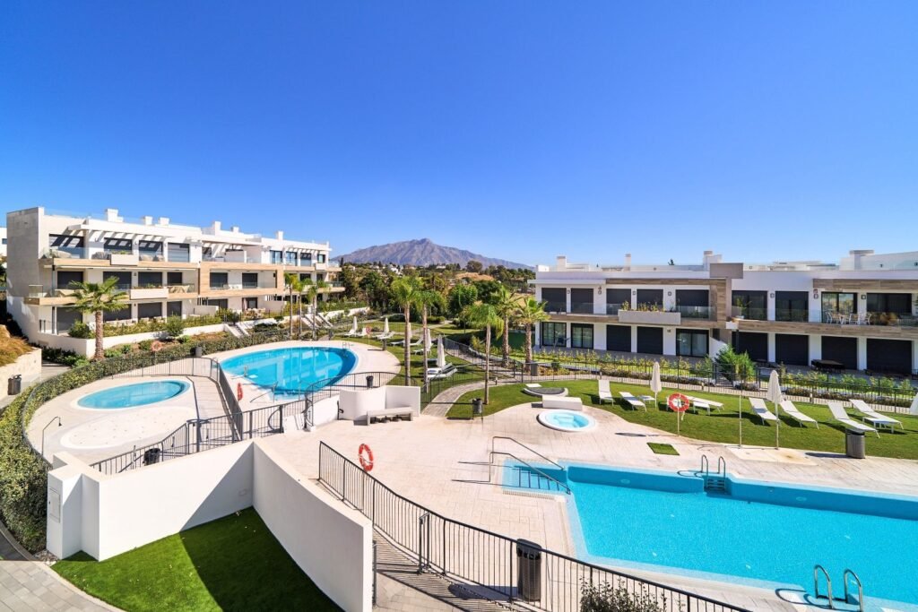 2 Bed Ground Floor Apartment for Sale in Estepona – Key-Ready & Fully Furnished