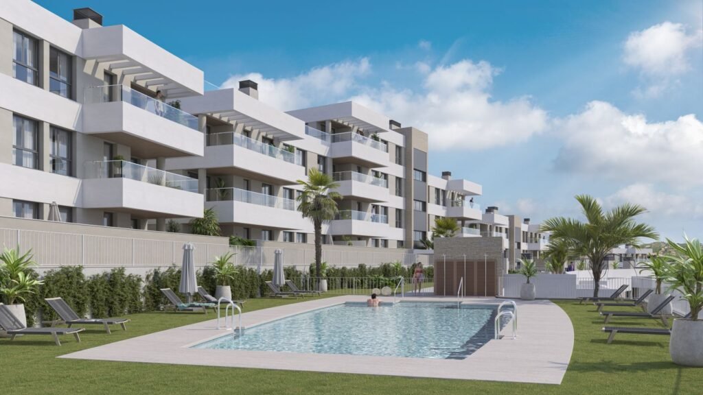 2 Bed Ground Floor Apartment for Sale in Estepona – Amenities Near the Beach