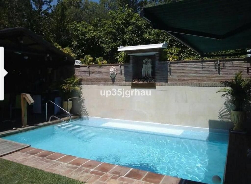 3 Bed Ground Floor Apartment for Sale in Estepona – Heated Pool & Private Garden