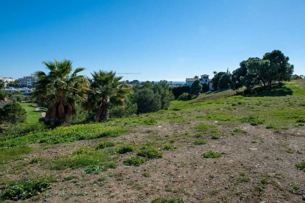 Residential Plot for Sale in New Golden Mile – Golf & Sea Views